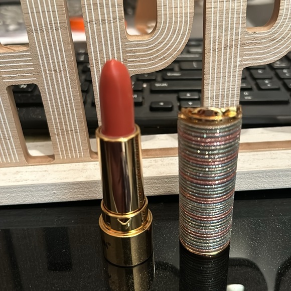 LIPSTICK MATTE - Picture 3 of 6